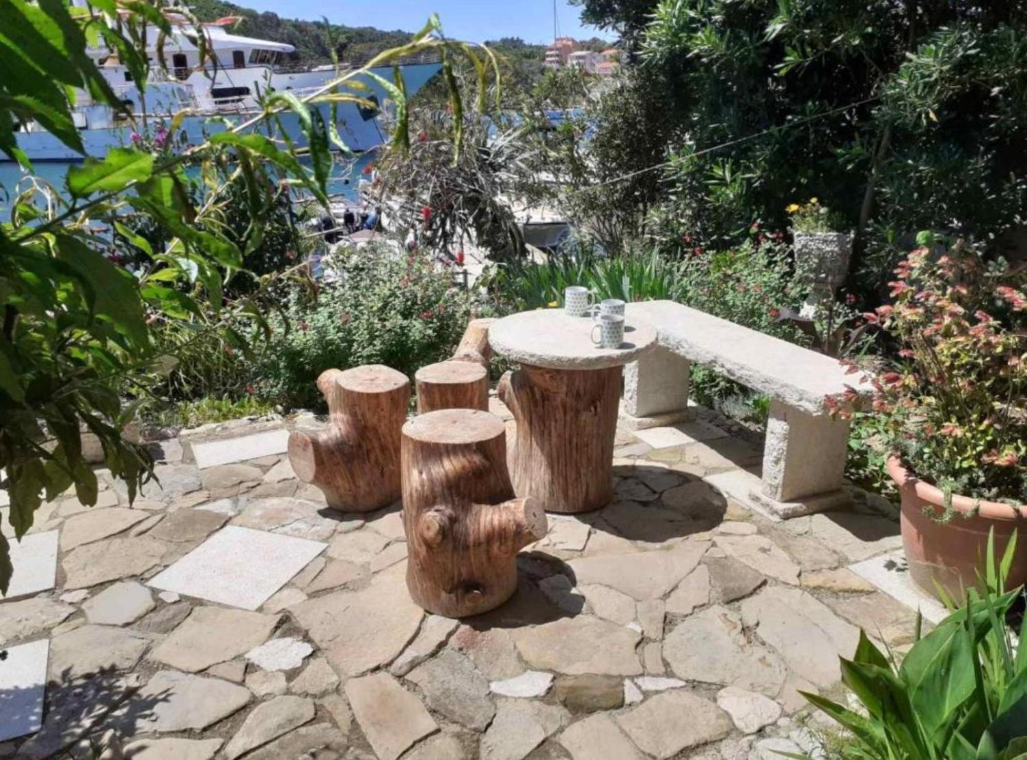 Guest House Green Corner Supetarska Draga Esterno foto