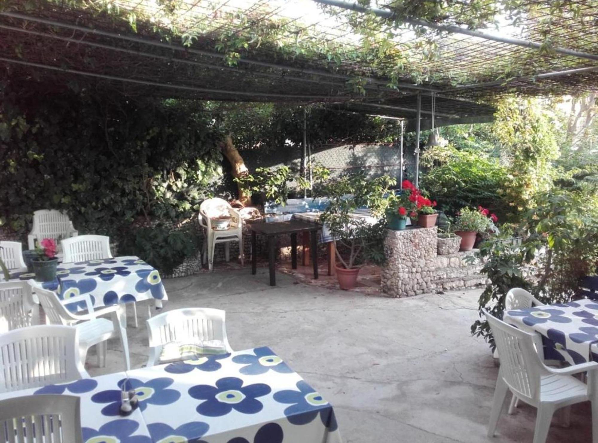 Guest House Green Corner Supetarska Draga Esterno foto